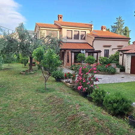 Apartment Sofia Pula